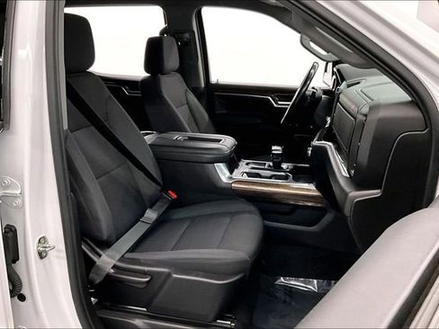 Used 2022 GMC Sierra 1500 Elevation image 8