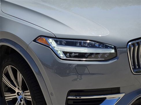 Used 2025 Volvo XC90 T8 Ultra w/ Protection Package Premier image 13