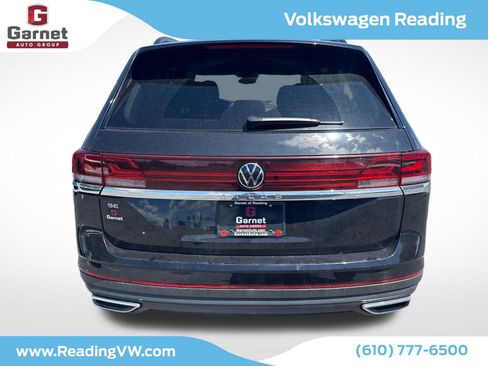 Used 2026 Volkswagen Atlas SE FWD image 4