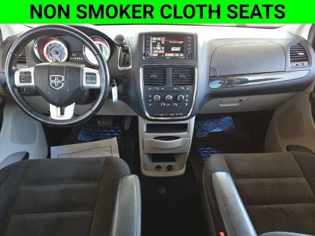 Used 2017 Dodge Grand Caravan SE w/ Power Window Group FWD image 2