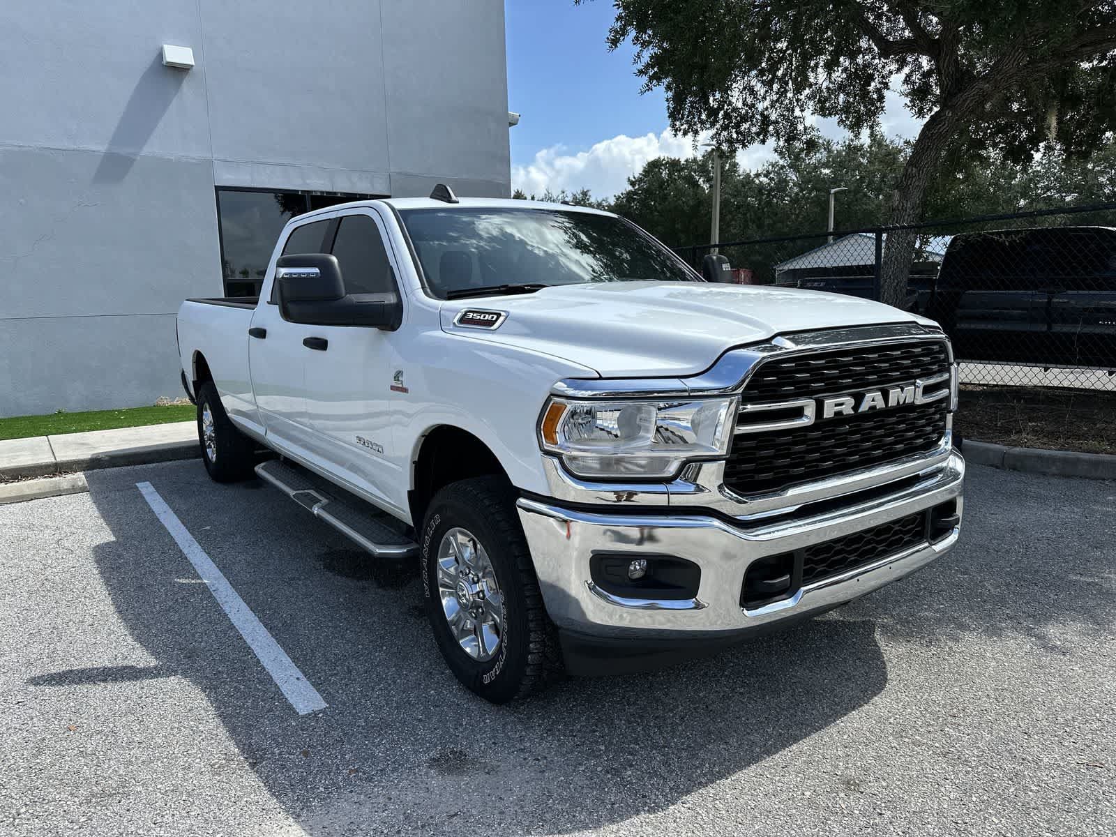 Used 2024 RAM 3500 Big Horn AWD/4WD image 11