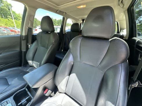 Used 2019 Subaru Forester Limited AWD/4WD image 17