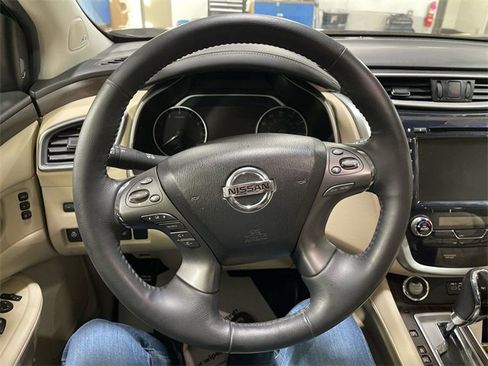Used 2019 Nissan Murano Platinum image 14