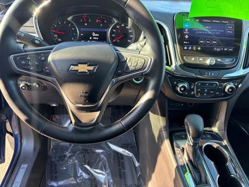 Used 2023 Chevrolet Equinox Premier image 4