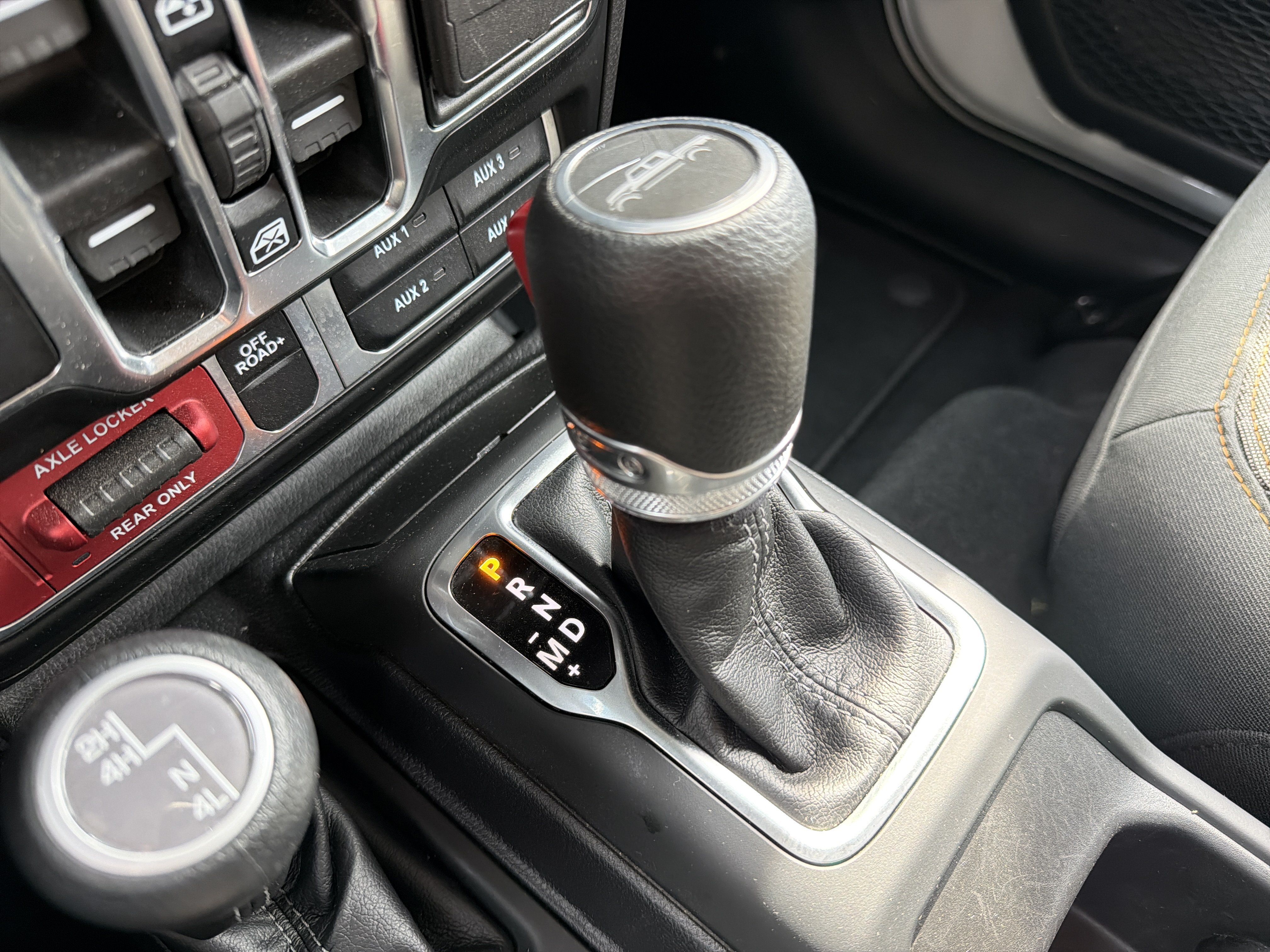Used 2026 Jeep Gladiator Mojave AWD/4WD image 26