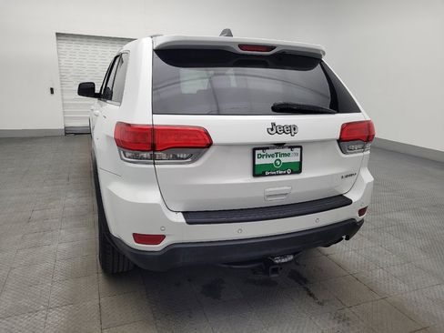 Used 2019 Jeep Grand Cherokee Laredo image 6