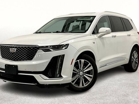 Used 2021 Cadillac XT6 Premium Luxury image 14