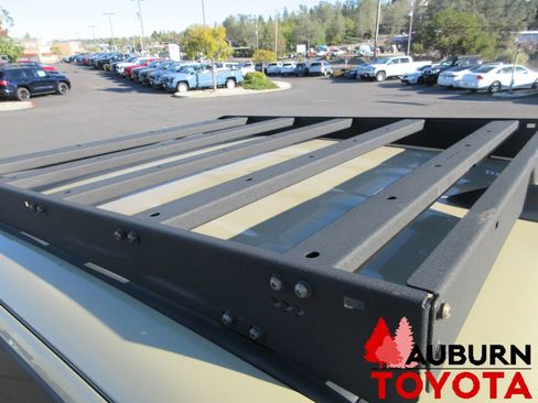 Certified 2016 Toyota Tacoma TRD Off-Road w/ Towing Package image 11