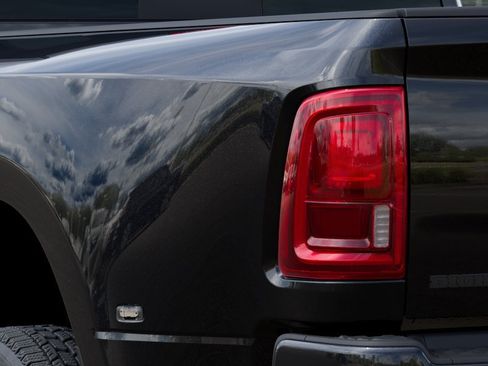 New 2026 RAM 3500 Big Horn AWD/4WD image 37