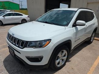 Used 2017 Jeep Compass Latitude FWD video 1