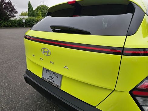 Used 2024 Hyundai Kona SEL FWD image 17
