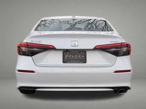Used 2022 Honda Civic Sport image 4