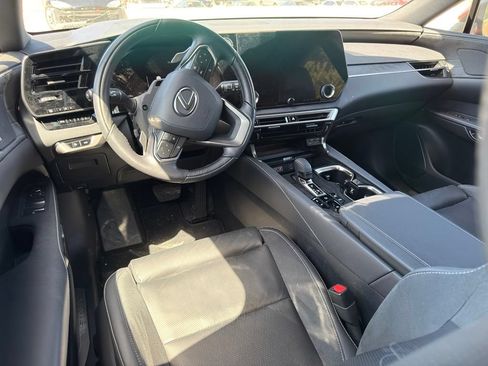 Certified 2025 Lexus RX 450h AWD w/ Luxury Package image 11