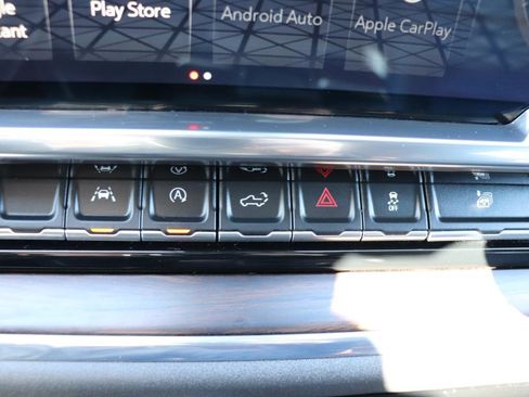 Used 2024 GMC Sierra 1500 SLT image 33