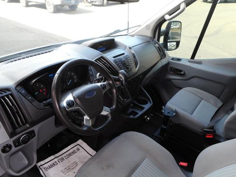 Used 2017 Ford Transit 250 130 Medium Roof RWD image 15