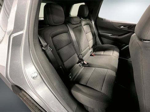 Used 2025 Chevrolet Equinox LT image 23