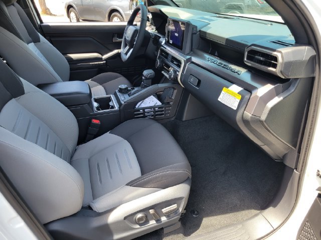 New 2026 Toyota Tacoma TRD Off-Road w/ TRD Off Road Upgrade Package AWD/4WD image 19