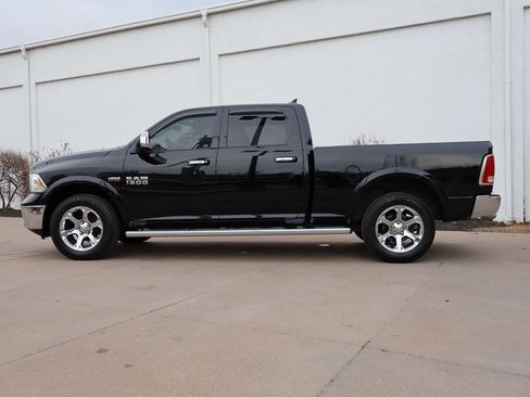 Used 2014 RAM 1500 Laramie w/ Convenience Group image 4