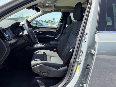 New 2026 Volvo XC90 B5 Core AWD/4WD image 12