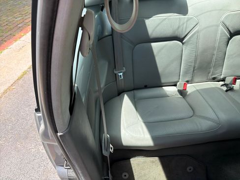 Used 2003 Volkswagen Beetle GLS FWD image 22
