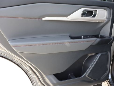 New 2026 Ford Explorer Active AWD/4WD image 19
