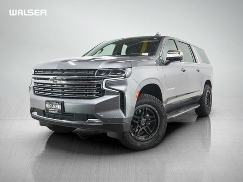 Used 2021 Chevrolet Suburban Premier w/ Premium Package AWD/4WD image 1