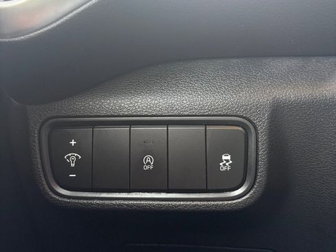 Used 2020 Kia Soul LX image 19