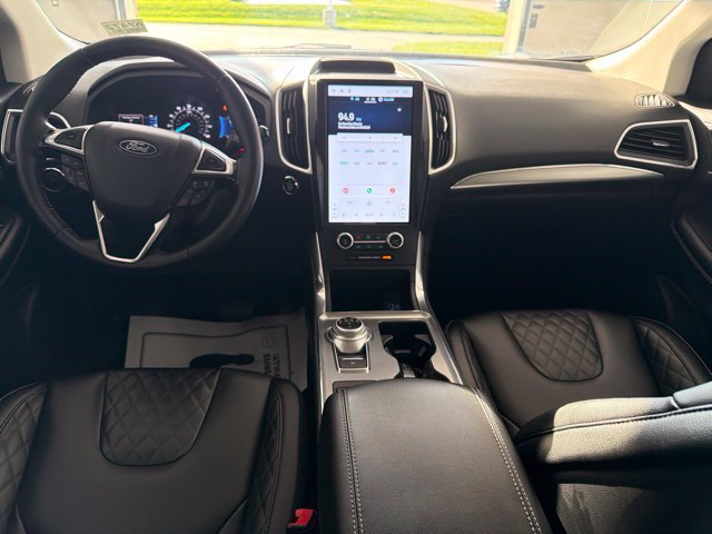 Used 2024 Ford Edge Titanium AWD/4WD image 31