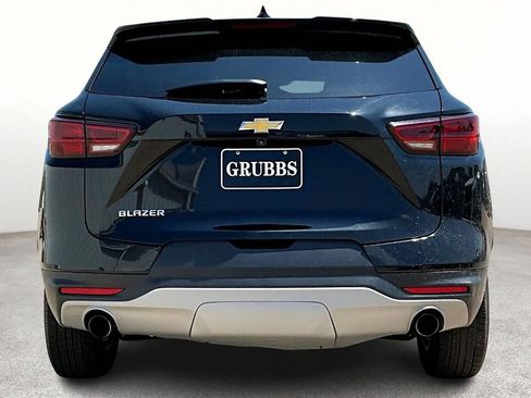 Used 2023 Chevrolet Blazer LT image 6