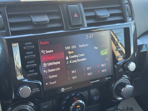 Used 2023 Toyota 4Runner TRD Off-Road image 4