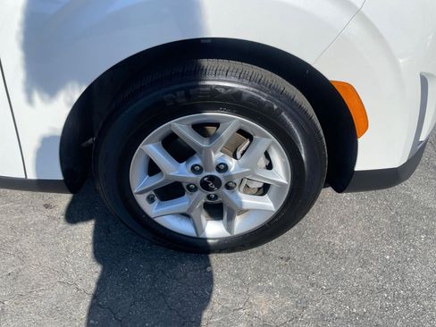 Used 2025 Kia Soul LX w/ LX Technology Package image 30