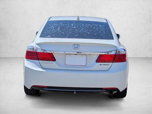 Used 2015 Honda Accord Hybrid Sedan image 7