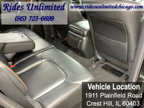 Used 2017 Nissan Armada Platinum w/ Interior Lighting Package image 39