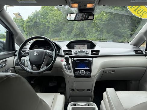 Used 2014 Honda Odyssey EX-L image 25