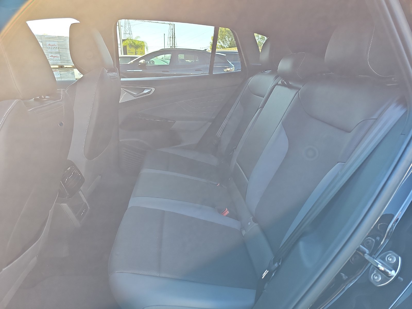 Used 2023 Volkswagen ID.4 Pro S RWD image 15