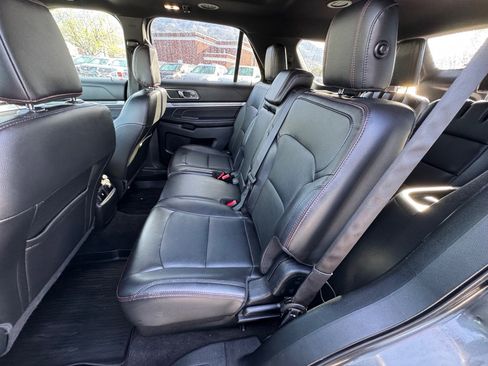 Used 2018 Ford Explorer Sport w/ Equipment Group 401A image 19