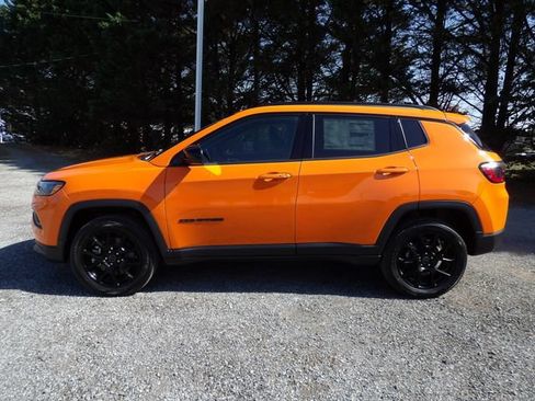 New 2026 Jeep Compass Latitude AWD/4WD image 2