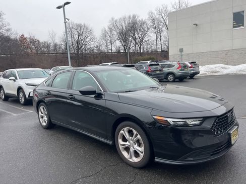 Used 2023 Honda Accord LX image 5