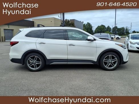 Used 2017 Hyundai Santa Fe Limited AWD/4WD image 6
