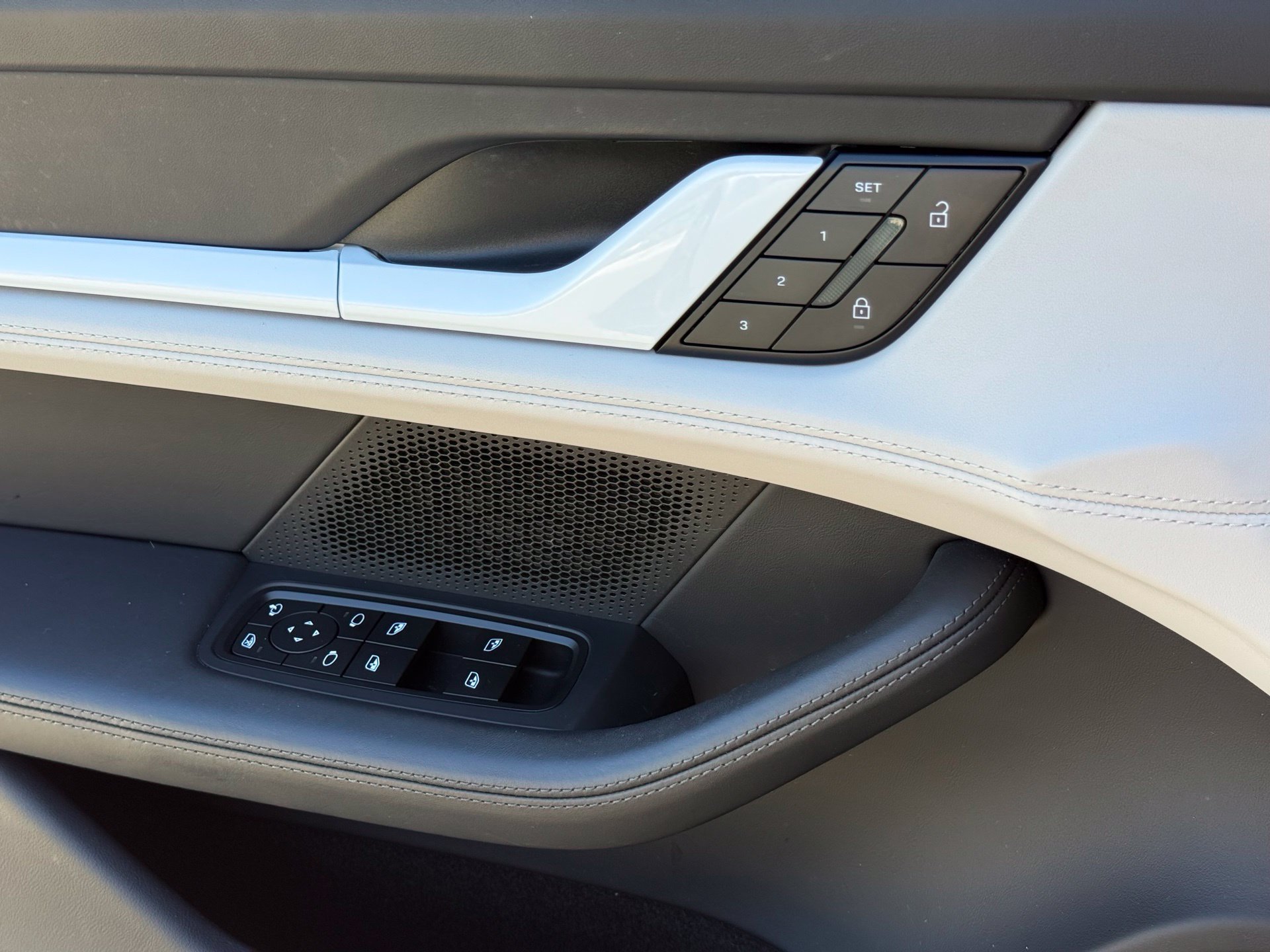 Certified 2023 Porsche Taycan RWD image 28