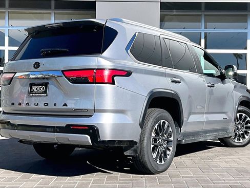Used 2025 Toyota Sequoia SR5 image 13