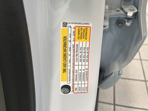 Certified 2025 Cadillac XT6 Premium Luxury w/ Technology Package image 28