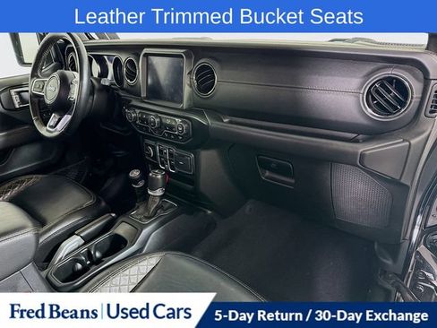 Used 2021 Jeep Wrangler Unlimited Sahara AWD/4WD image 36