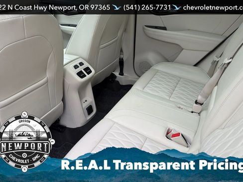 Used 2023 Buick Envision Avenir image 12