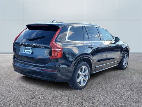 Used 2023 Volvo XC90 B5 Core w/ Protection Package Premier image 4