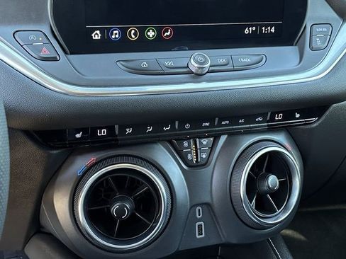 Used 2024 Chevrolet Blazer LT w/ Convenience Package image 15