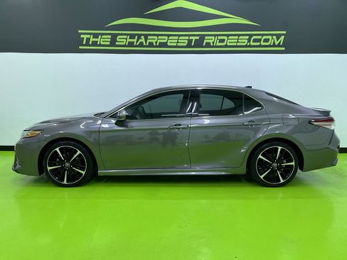 Used 2018 Toyota Camry XSE FWD image 6