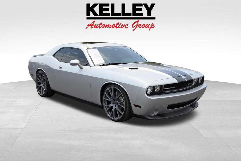 Used 2008 Dodge Challenger SRT8 RWD image 1