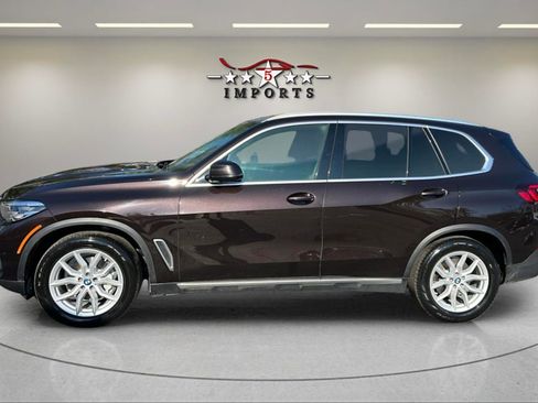 Used 2022 BMW X5 xDrive40i w/ Premium Package image 2