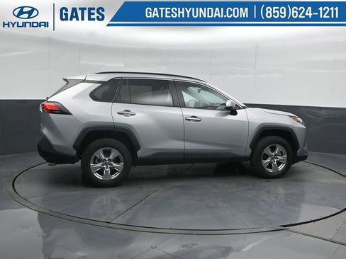 Used 2025 Toyota RAV4 XLE AWD/4WD image 3